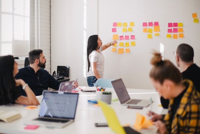 How to Build a Strong Personal Brand